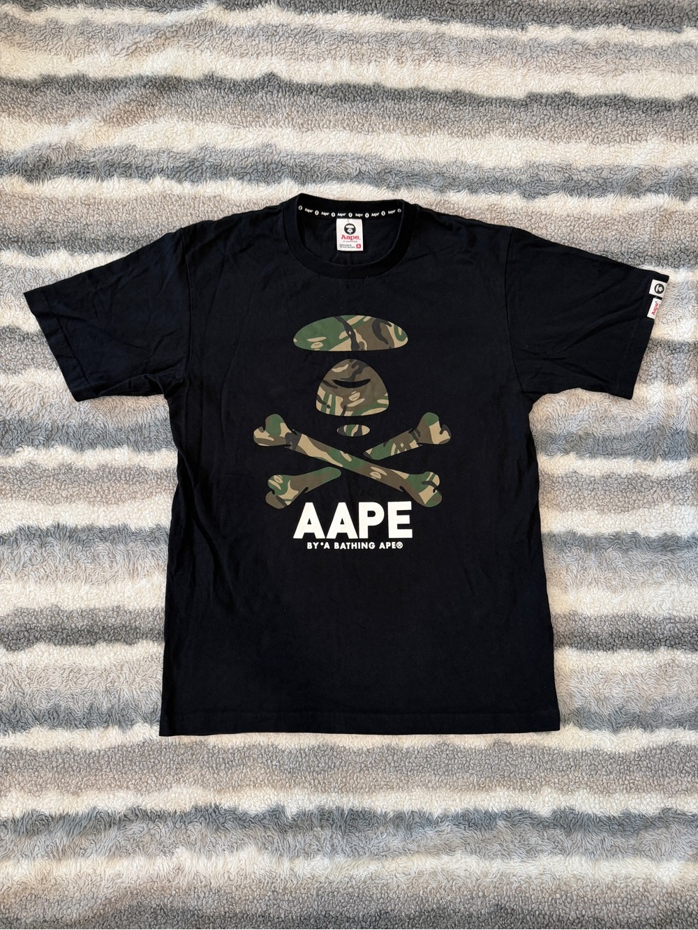 AAPE By A Bathing Ape Camo Skull Graphic T-Shirt - Size M